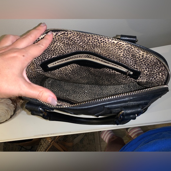 ✨🖤✨ Sole Society Marlow Vegan Structured Dome Top Handle Satchel Bag - Picture 6 of 14